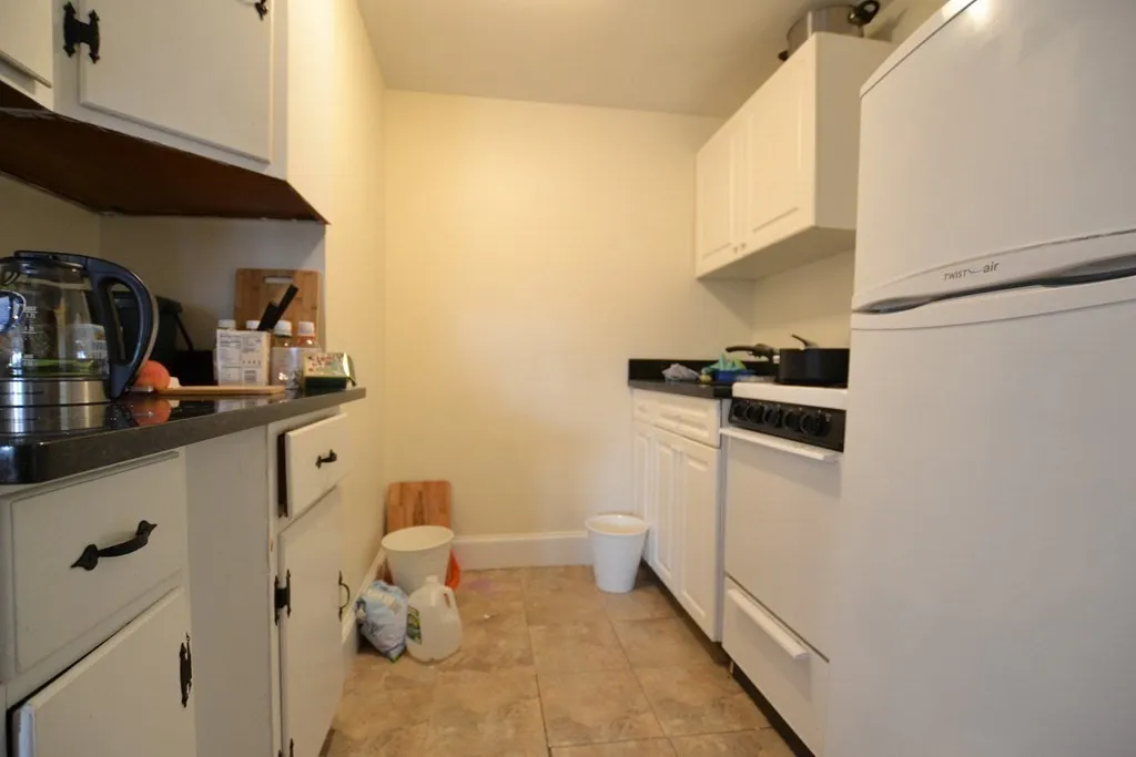 2 bed, 1 bath apartment for rent at 278 Harvard St Unit 10, Mid-Cambridge — photo 2 of 21