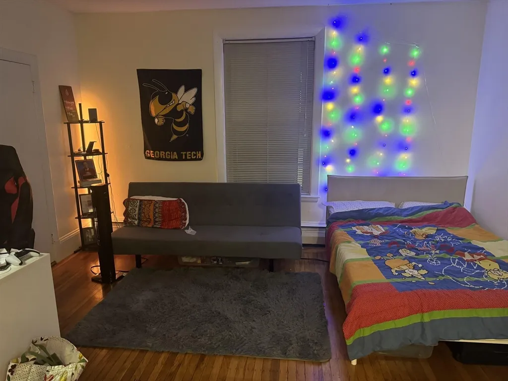 Studio bed, 1 bath apartment for rent at 278 Harvard St Unit 6, Mid-Cambridge — photo 2 of 7