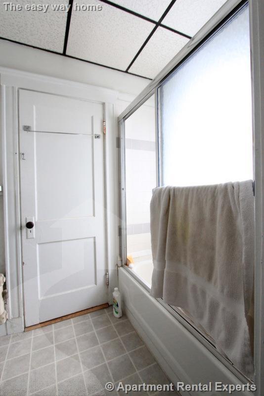 1 bed, 1 bath apartment for rent at 278 Highland Ave Unit 2L, Davis Square — photo 7 of 19
