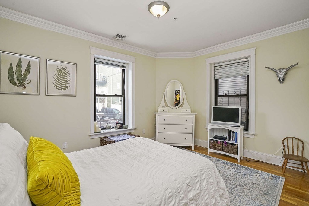3 bed, 2 bath apartment for rent at 278 K St Unit 1, South Boston — photo 13 of 21