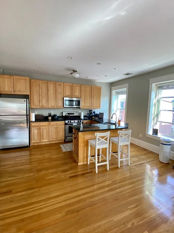 3 bed, 2 bath apartment for rent at 278 K St Unit 6, Boston