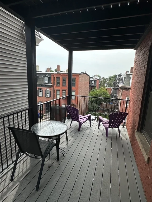 3 bed, 2 bath apartment for rent at 278 K St Unit 6, Boston — photo 3 of 7