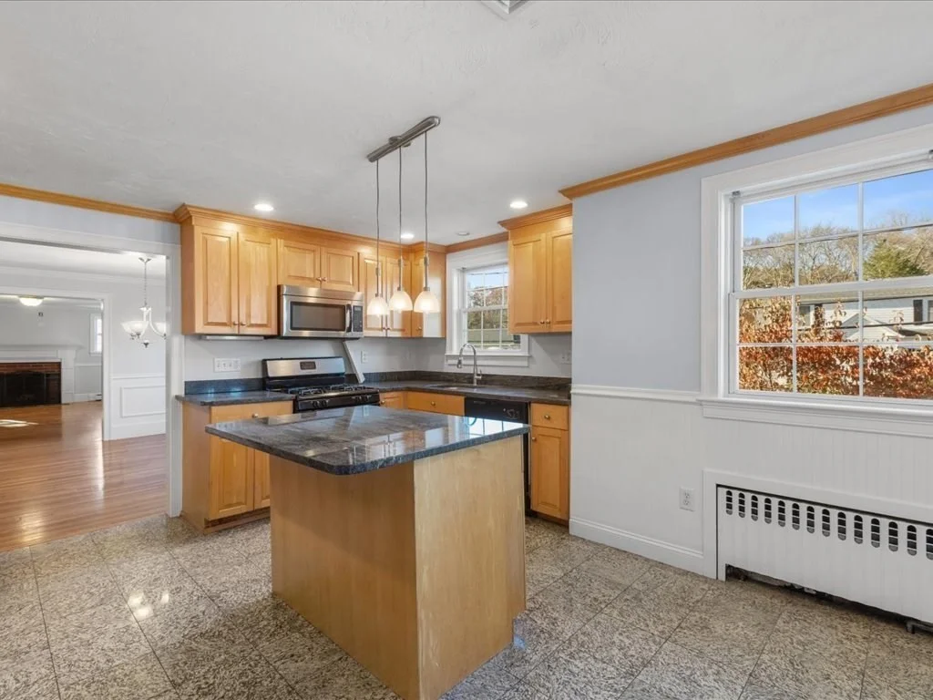 4 bed, 3 bath apartment for rent at 278 Mechanic St, Canton — photo 5 of 24