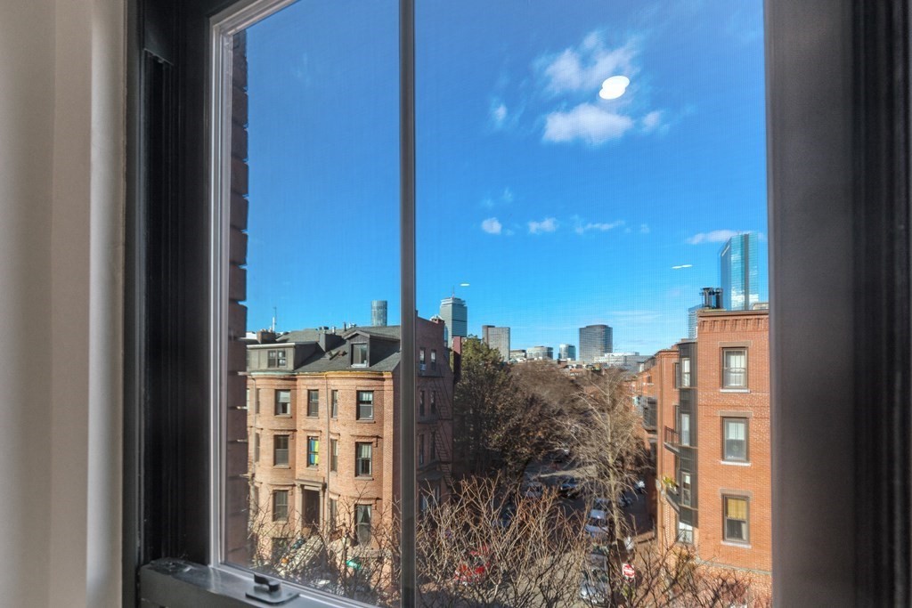 3 bed, 1 bath apartment for rent at 278A Shawmut Ave Unit 3, South End — photo 12 of 27
