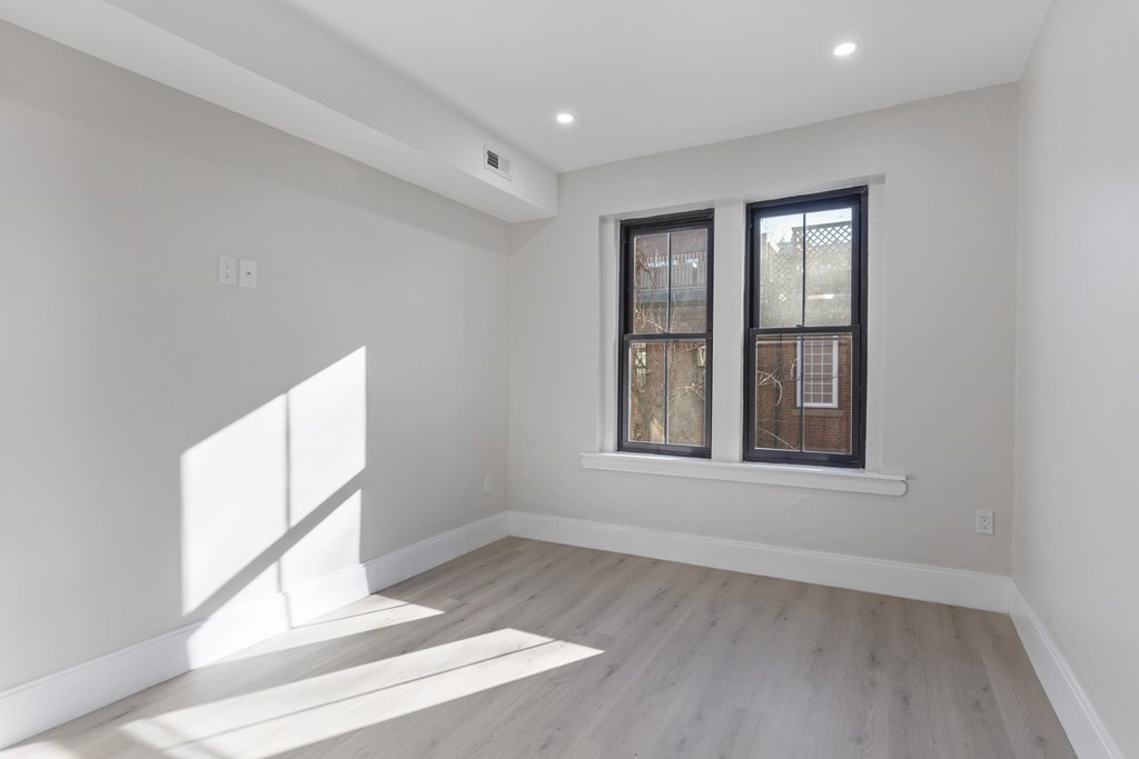 3 bed, 1 bath apartment for rent at 278A Shawmut Ave Unit 3, South End — photo 20 of 27