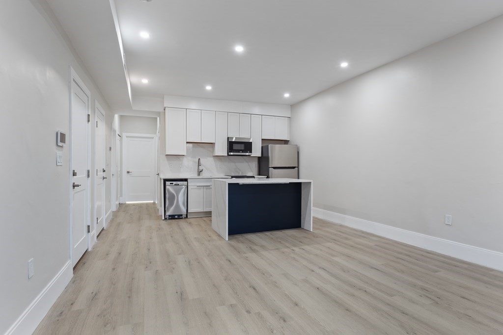 3 bed, 1 bath apartment for rent at 278A Shawmut Ave Unit 3, South End — photo 4 of 27