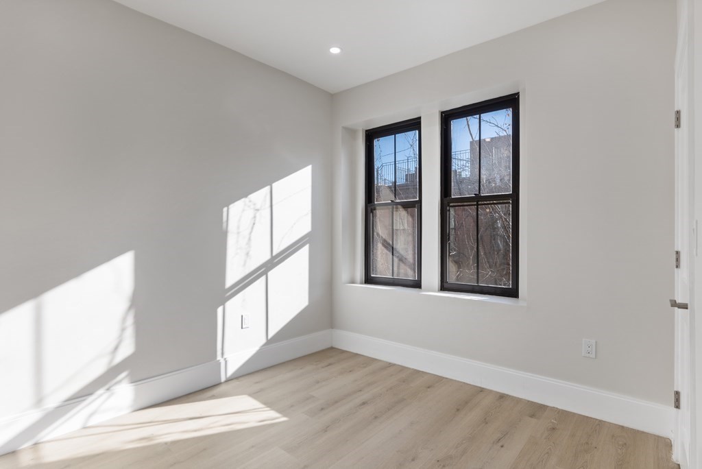 3 bed, 1 bath apartment for rent at 278A Shawmut Ave Unit 3, South End — photo 16 of 27