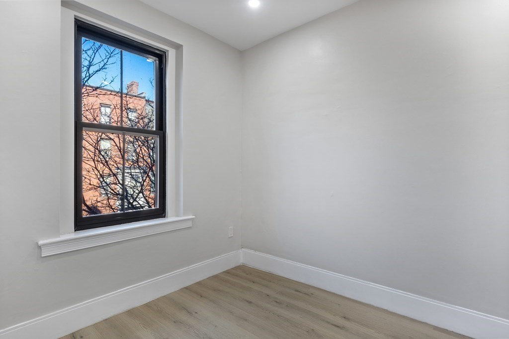 3 bed, 1 bath apartment for rent at 278A Shawmut Ave Unit 3, South End — photo 13 of 27