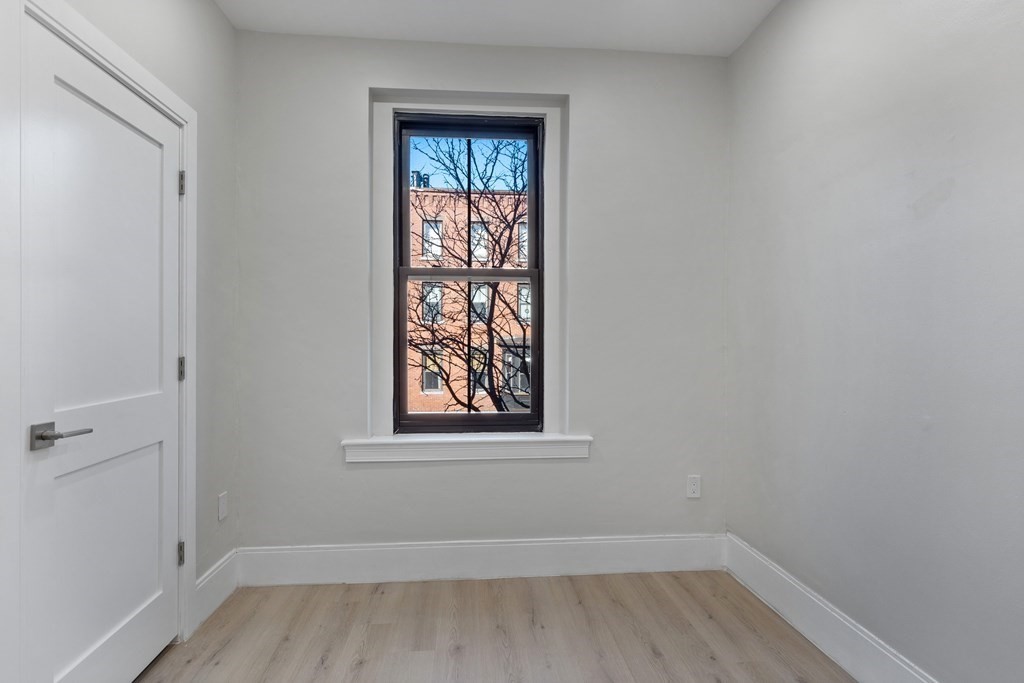 3 bed, 1 bath apartment for rent at 278A Shawmut Ave Unit 3, South End — photo 14 of 27
