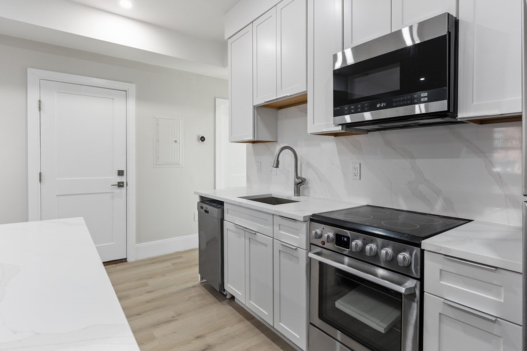 3 bed, 1 bath apartment for rent at 278A Shawmut Ave Unit 3, South End — photo 8 of 27