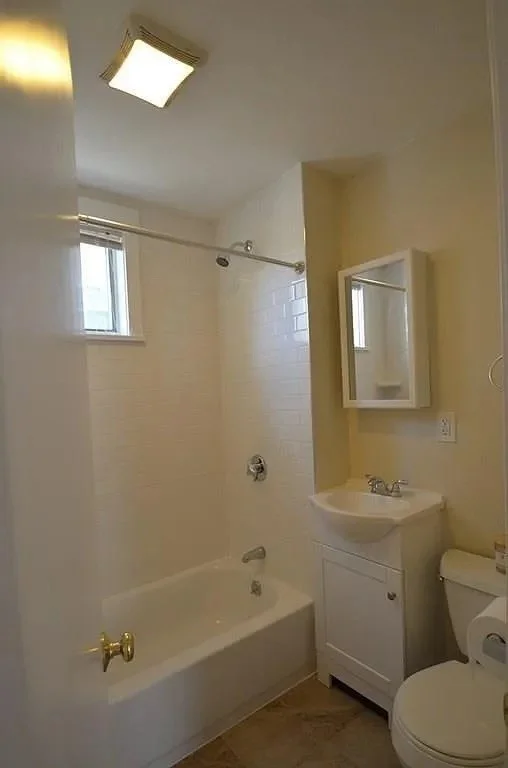3 bed, 1 bath apartment for rent at 279 Broadway St Unit 2F, Central Square — photo 5 of 9