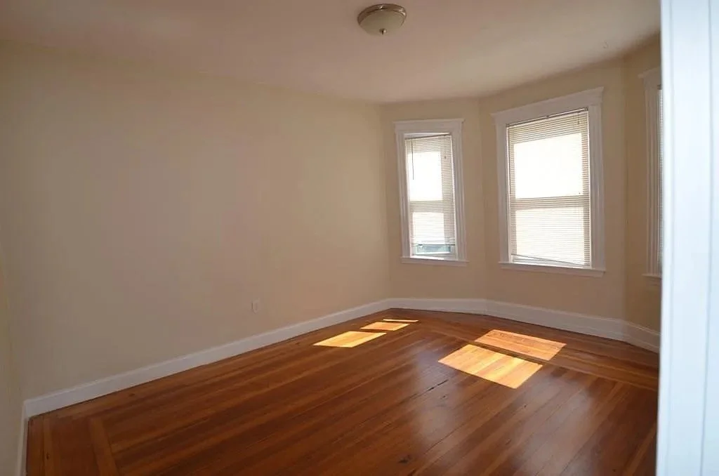 3 bed, 1 bath apartment for rent at 279 Broadway St Unit 2F, Central Square — photo 3 of 9