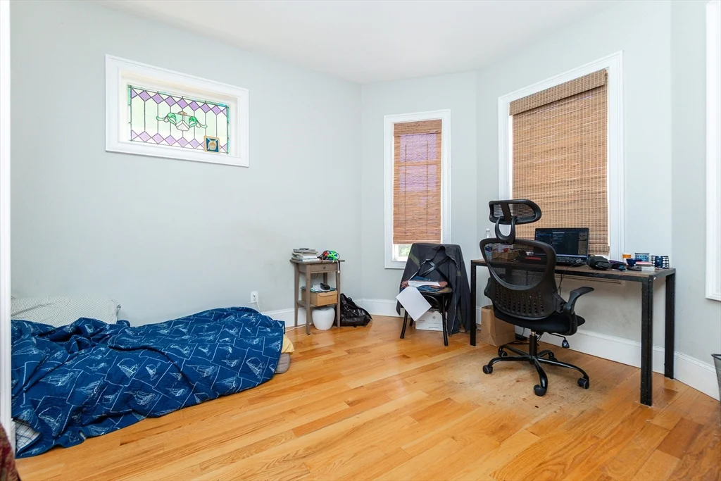4 bed, 2 bath apartment for rent at 279 Concord Ave Unit 2, Neighborhood Nine — photo 21 of 30