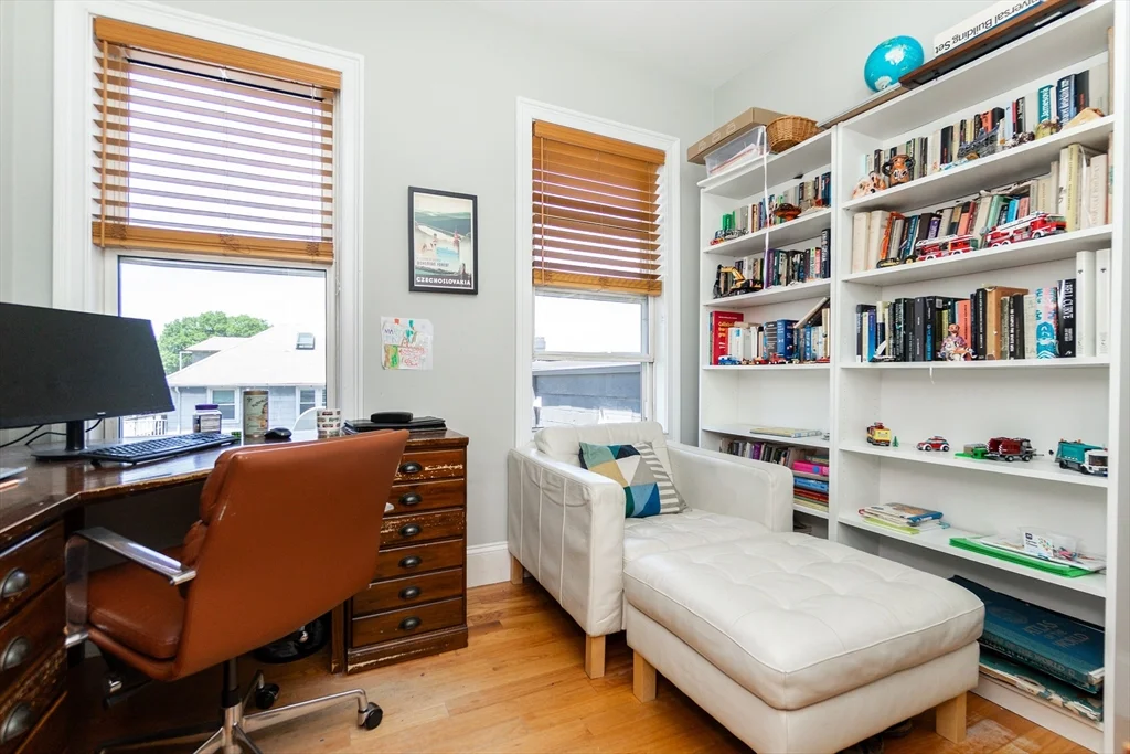 4 bed, 2 bath apartment for rent at 279 Concord Ave Unit 2, Neighborhood Nine — photo 15 of 30