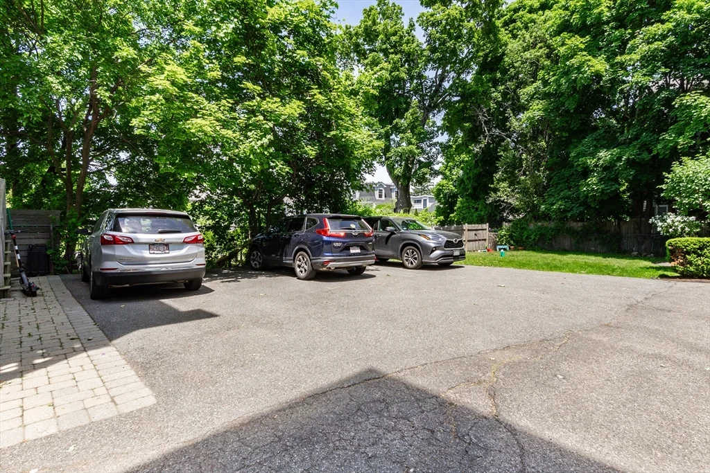 4 bed, 2 bath apartment for rent at 279 Concord Ave Unit 2, Neighborhood Nine — photo 30 of 30