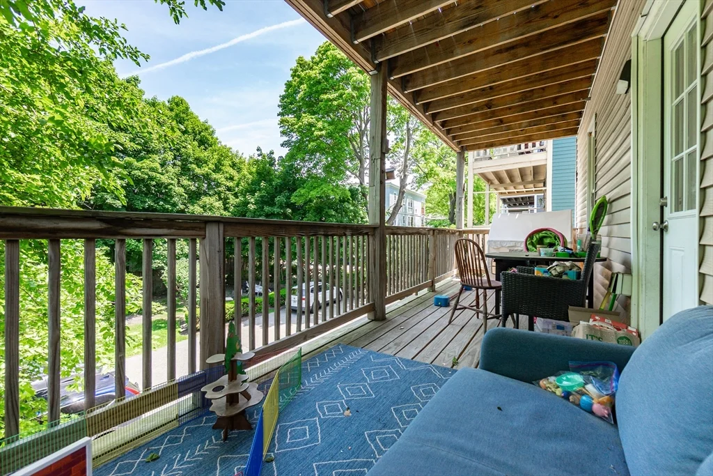 4 bed, 2 bath apartment for rent at 279 Concord Ave Unit 2, Neighborhood Nine — photo 8 of 30