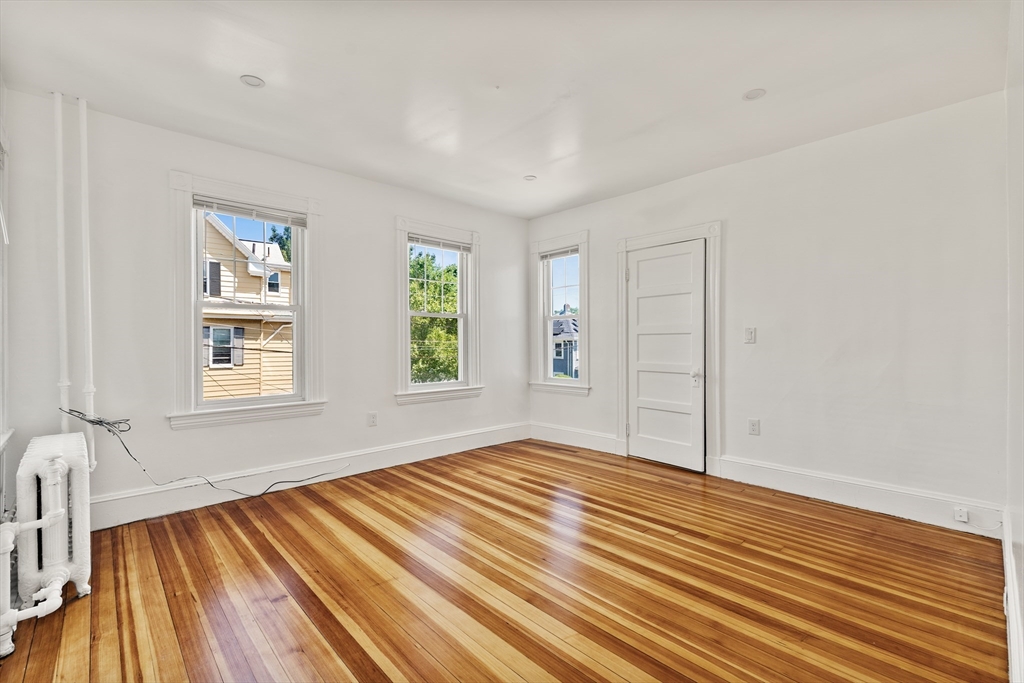 4 bed, 2 bath apartment for rent at 279 E Squantum St Unit 1, North Quincy — photo 9 of 15