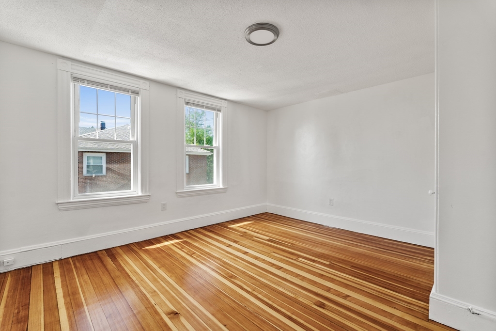4 bed, 2 bath apartment for rent at 279 E Squantum St Unit 1, North Quincy — photo 11 of 15
