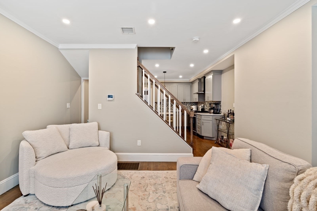 4 bed, 3 bath apartment for rent at 279 Gold St Unit 1, South Boston — photo 9 of 29