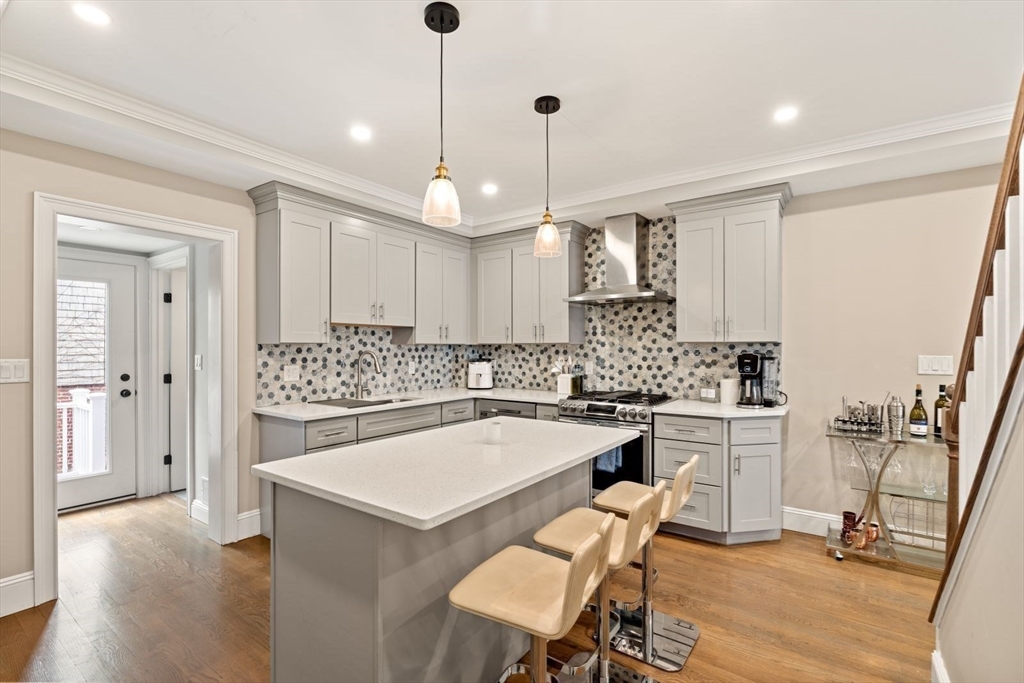 4 bed, 3 bath apartment for rent at 279 Gold St Unit 1, South Boston — photo 4 of 29