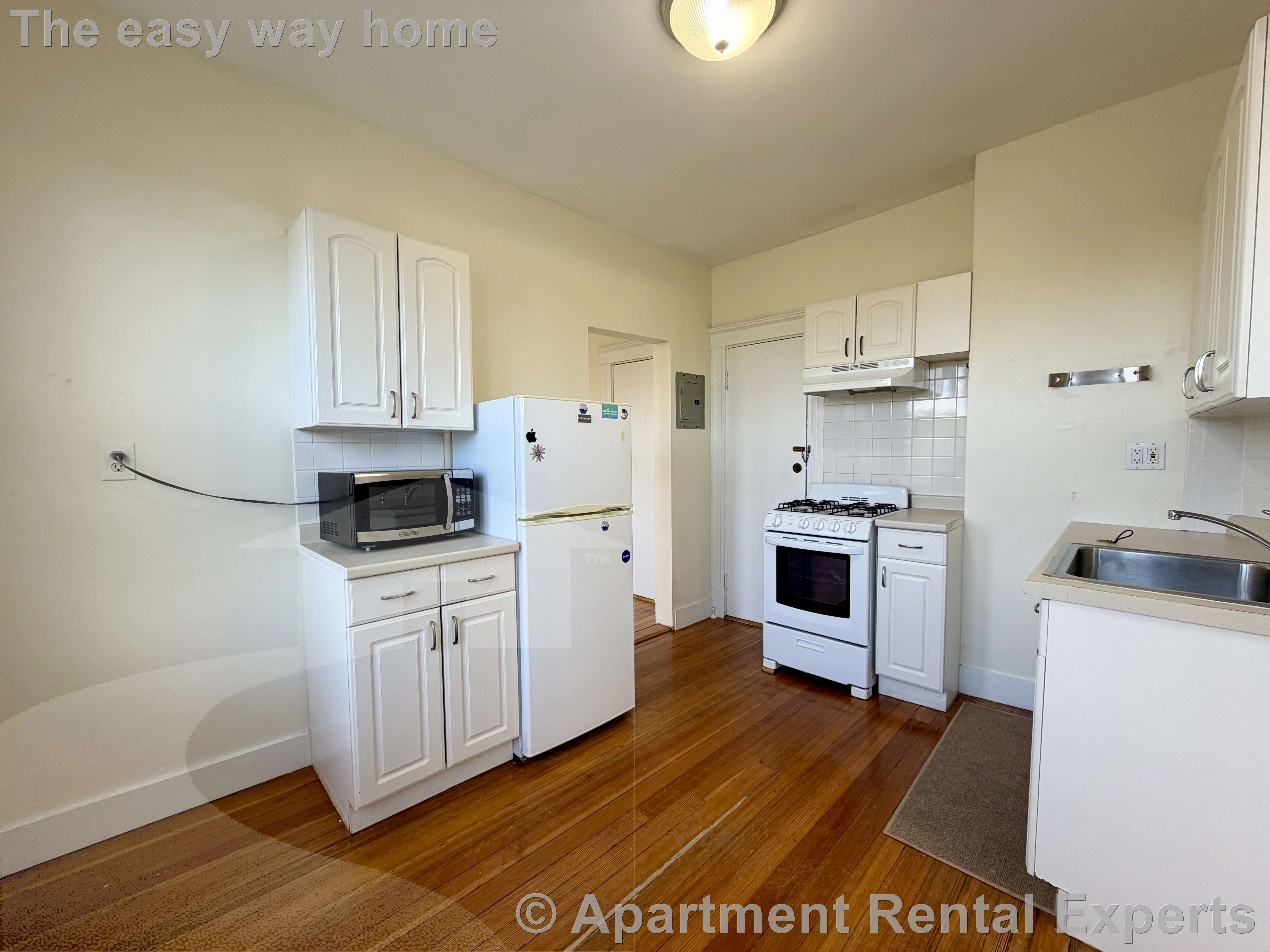Studio bed, 1 bath apartment for rent at 279 Harvard St Unit 43, Central Square — photo 3 of 6