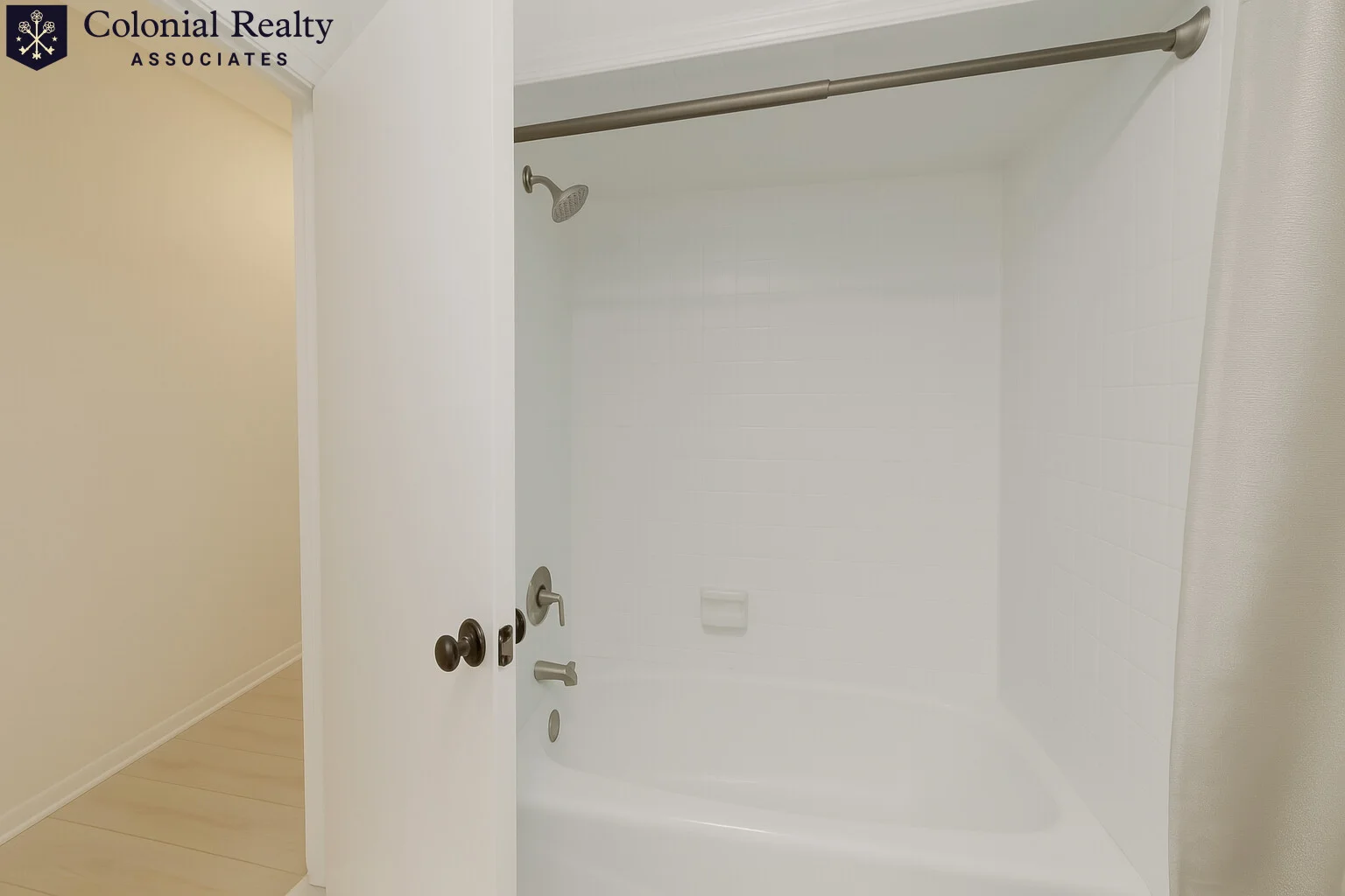 4 bed, 1 bath apartment for rent at 279 Nevada St Unit 15, Nonantum — photo 11 of 20