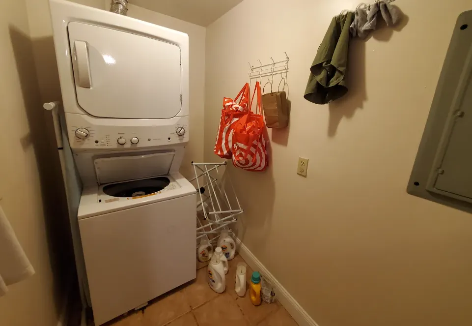 3 bed, 1 bath apartment for rent at 279 Pearl St Unit 3a, Cambridgeport — photo 16 of 20