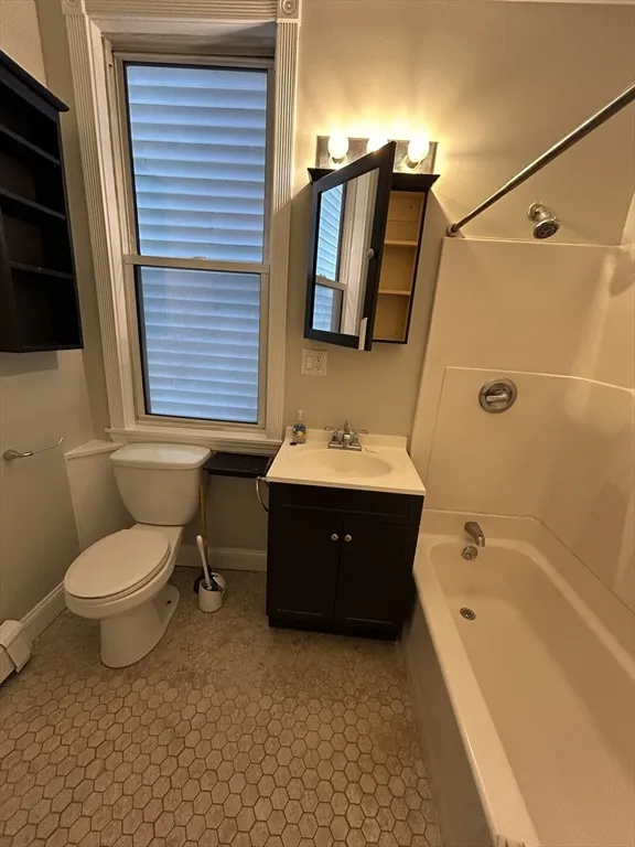 2 bed, 1 bath apartment for rent at 279 Webster St Unit 2, East Boston — photo 11 of 20