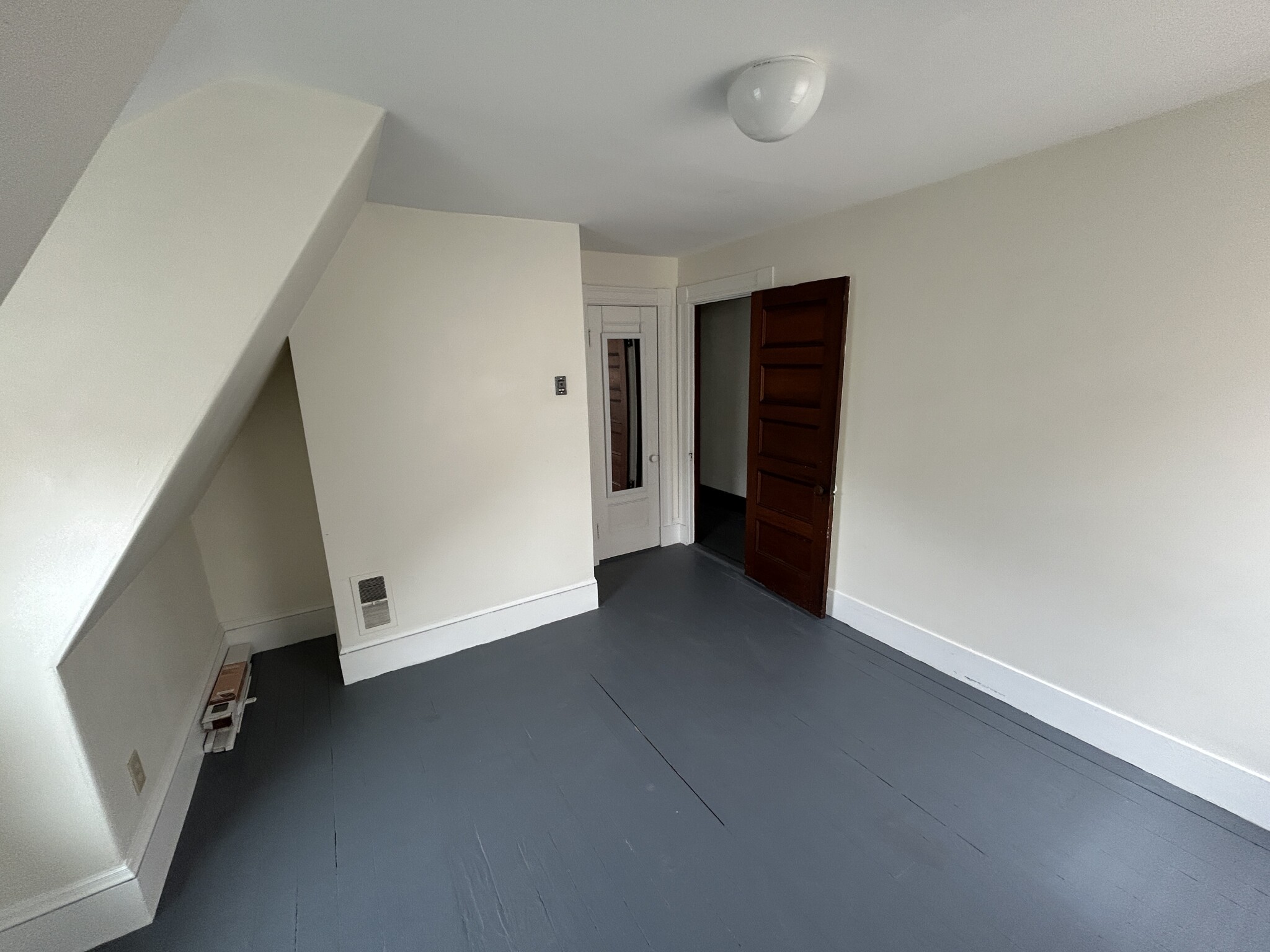 4 bed, 1 bath apartment for rent at 27R Albion St Unit 1, Powder House Square — photo 21 of 22