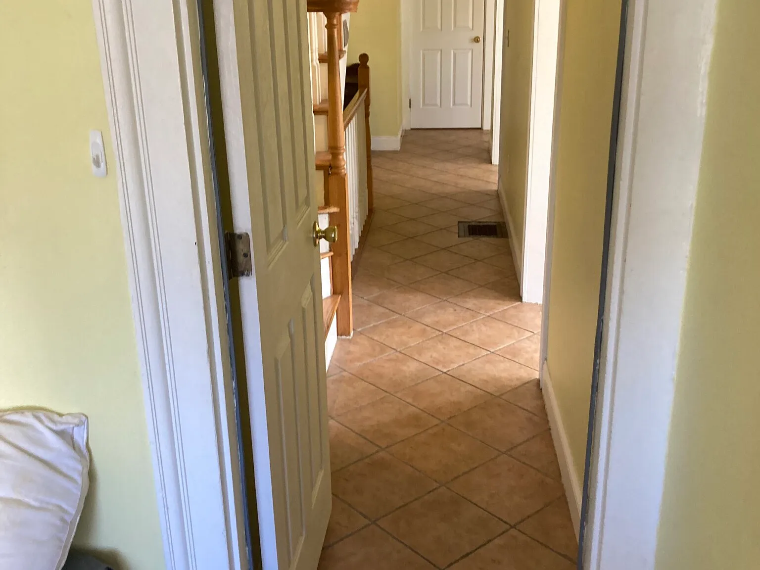 5 bed, 2 bath apartment for rent at 27R Albion St Unit 2, Powder House Square — photo 15 of 26
