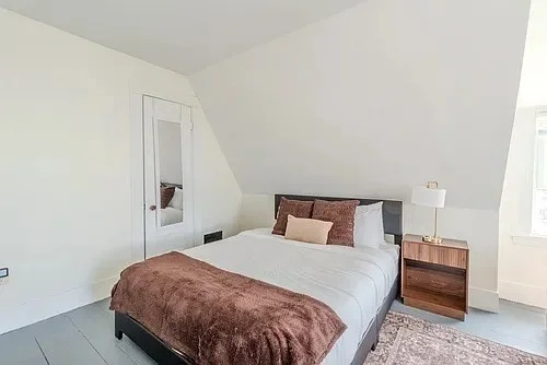 4 bed, 1 bath apartment for rent at 27R Albion Unit 1, Spring Hill — photo 24 of 36