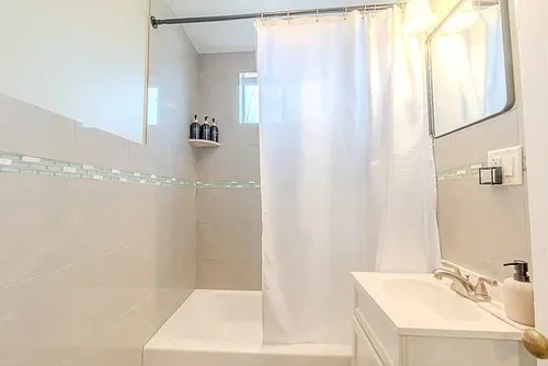 4 bed, 1 bath apartment for rent at 27R Albion Unit 1, Spring Hill — photo 36 of 36