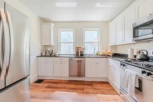 4 bed, 1 bath apartment for rent at 27R Albion Unit 1, Spring Hill — photo 7 of 36