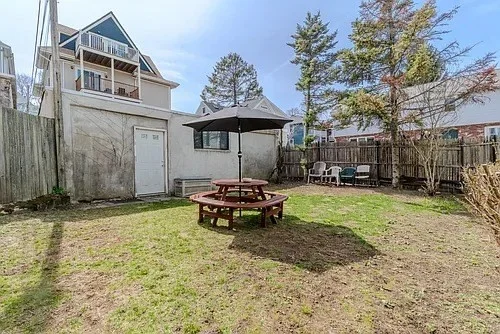 4 bed, 1 bath apartment for rent at 27R Albion Unit 1, Spring Hill — photo 34 of 36