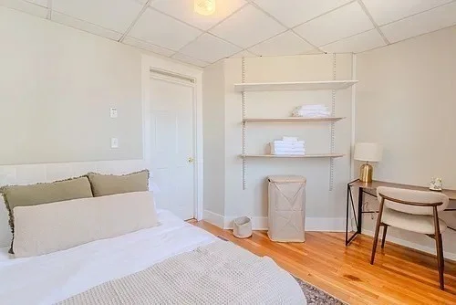 5 bed, 2 bath apartment for rent at 27R Albion Unit 2, Spring Hill — photo 24 of 42
