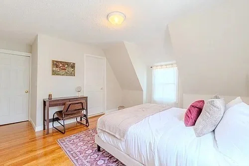 5 bed, 2 bath apartment for rent at 27R Albion Unit 2, Spring Hill — photo 29 of 42