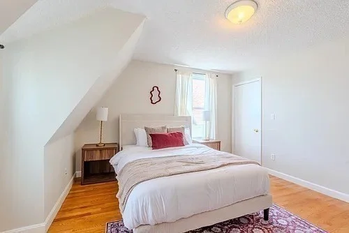 5 bed, 2 bath apartment for rent at 27R Albion Unit 2, Spring Hill — photo 28 of 42