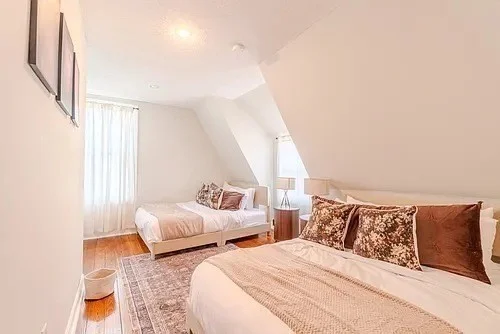 5 bed, 2 bath apartment for rent at 27R Albion Unit 2, Spring Hill — photo 21 of 42