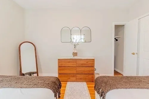 5 bed, 2 bath apartment for rent at 27R Albion Unit 2, Spring Hill — photo 31 of 42
