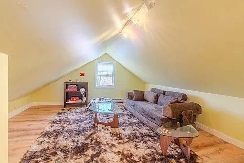 5 bed, 2 bath apartment for rent at 27R Albion Unit 2, Spring Hill — photo 33 of 42
