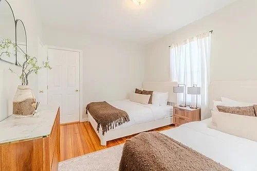 5 bed, 2 bath apartment for rent at 27R Albion Unit 2, Spring Hill — photo 42 of 42