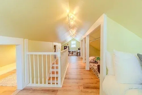5 bed, 2 bath apartment for rent at 27R Albion Unit 2, Spring Hill — photo 38 of 42