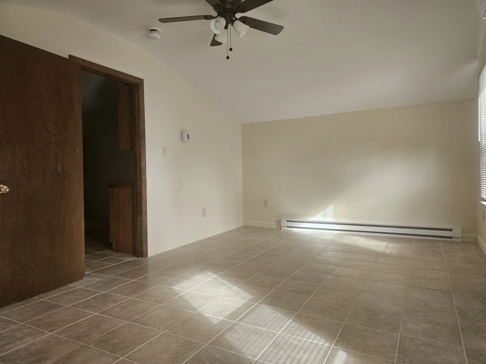 1 bed, 1 bath apartment for rent at 27R Summer St Unit R, Chelmsford — photo 5 of 9