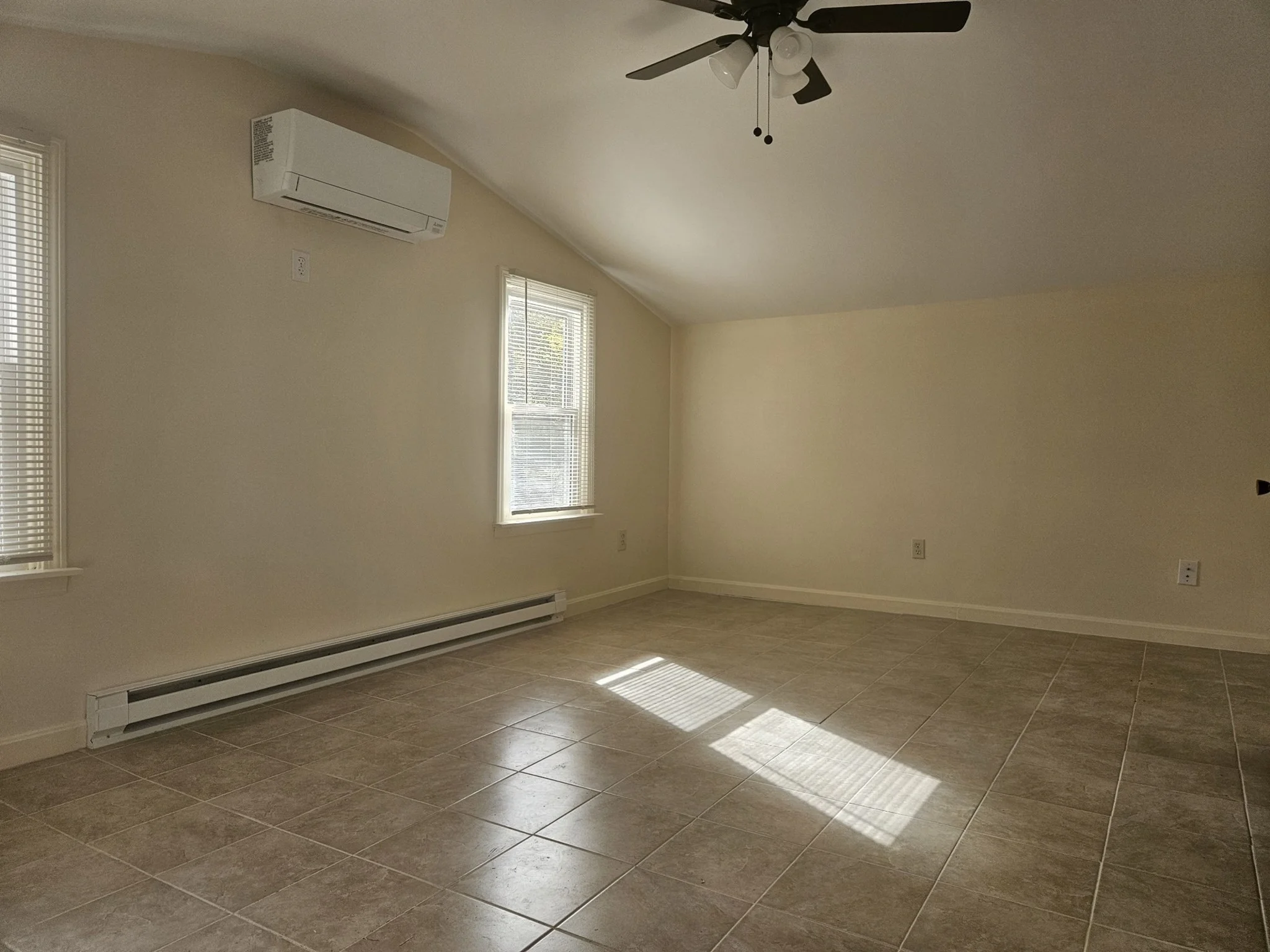 1 bed, 1 bath apartment for rent at 27R Summer St Unit R, Chelmsford — photo 4 of 9