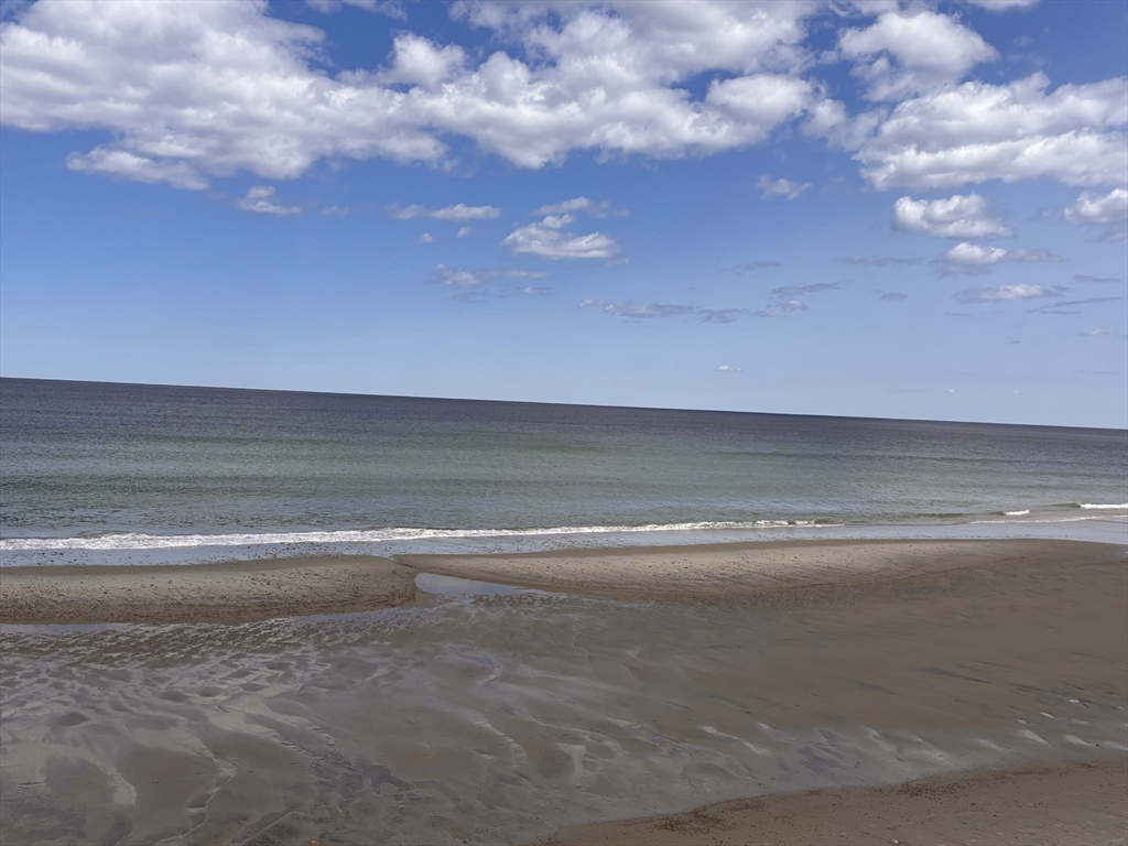 4 bed, 2 bath apartment for rent at 28 13th Rd(winter Rental), Marshfield — photo 4 of 12