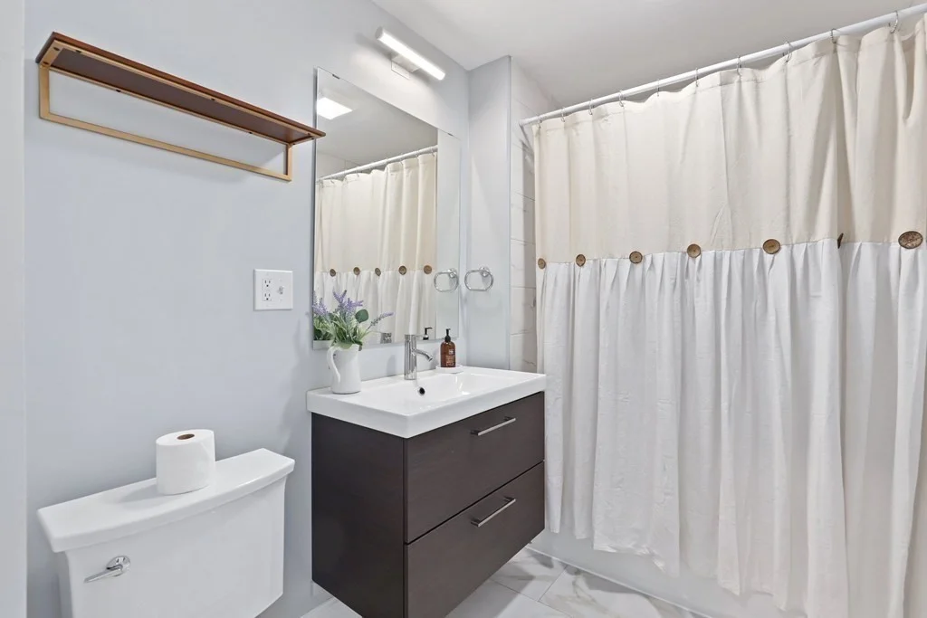 2 bed, 2 bath apartment for rent at 28 2nd St Unit 1, Medford — photo 14 of 26