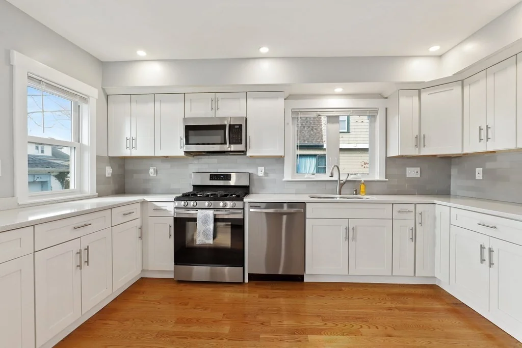 2 bed, 2 bath apartment for rent at 28 2nd St Unit 1, Medford — photo 2 of 26