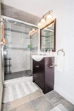4 bed, 2 bath apartment for rent at 28-30 Clay St Unit 2, Cambridge — photo 15 of 16