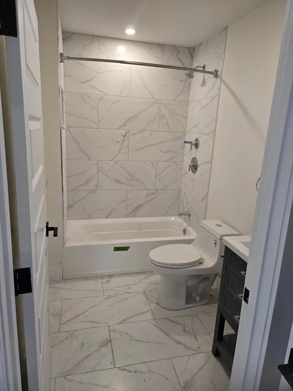 2 bed, 2 bath apartment for rent at 28-30 Clifton Unit 1, Roxbury — photo 10 of 10