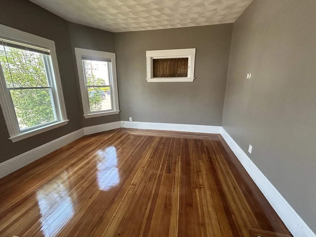 3 bed, 1 bath apartment for rent at 28-30 Harvey St Unit 1, Everett — photo 10 of 14